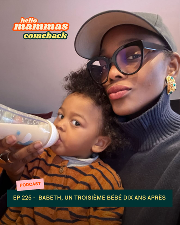 une maman qui donne le biberon à son petit garçon