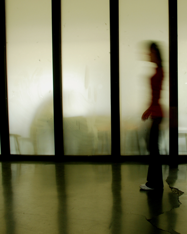 Prison de relaxation en Corée du Sud : s’isoler volontairement pour réduire le stress et retrouver le calme mental.